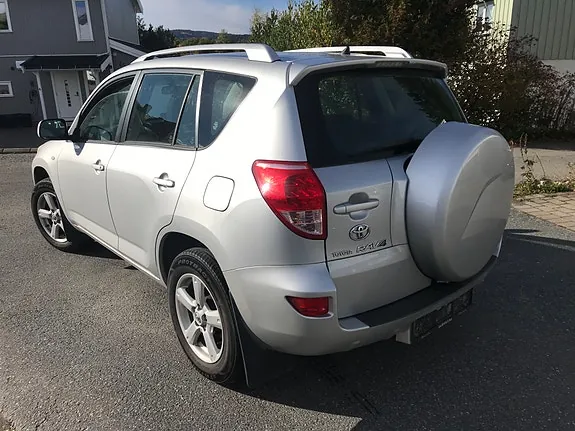 Toyota Rav4 2006 photo 4