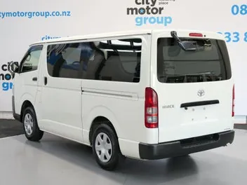 Toyota Hiace 2021 photo 3