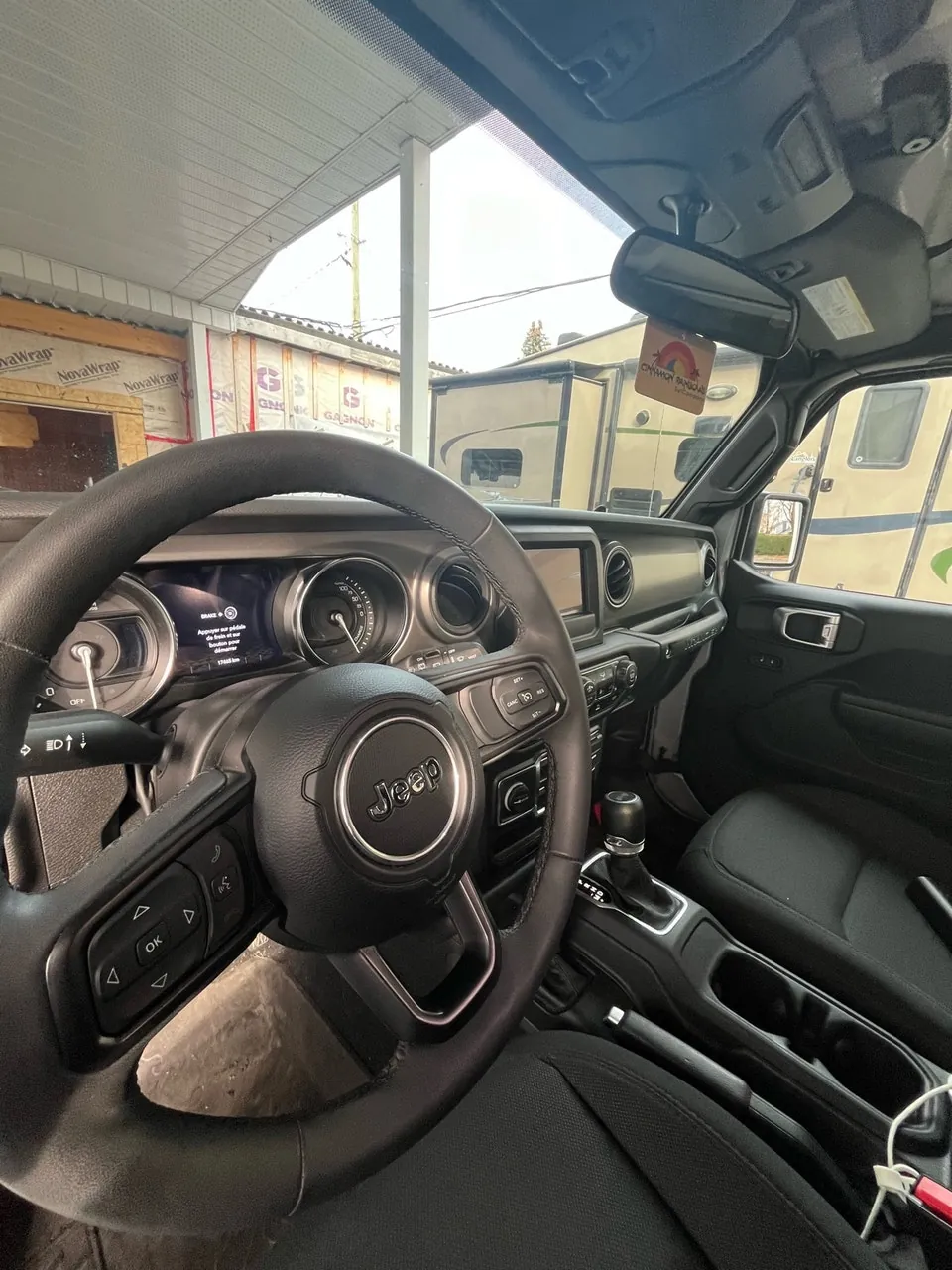 Jeep Wrangler 2023 photo 3