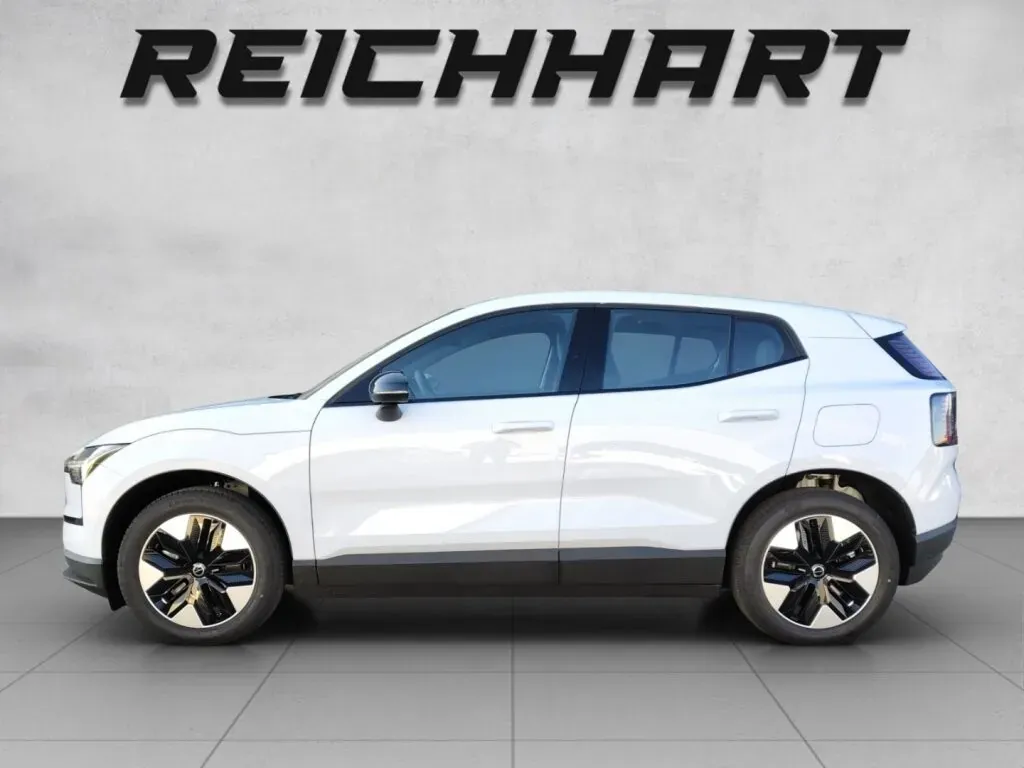 Volvo Ex30 photo 2