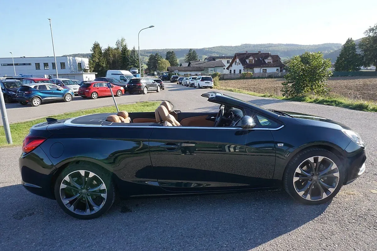 Opel Cascada 2018 photo 3