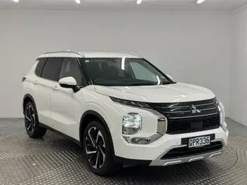 Mitsubishi Outlander 2024 photo 2