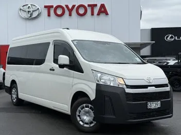 Toyota Hiace 2026 photo 2