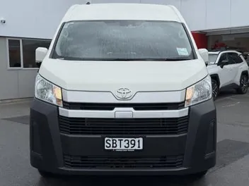 Toyota Hiace 2026 photo 5
