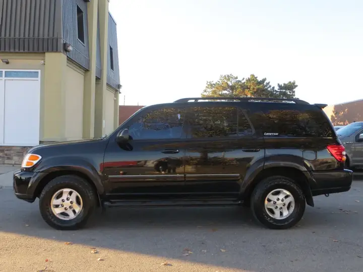 Toyota Sequoia 2001 photo 5