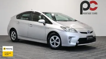 Toyota Prius 2013 photo 2