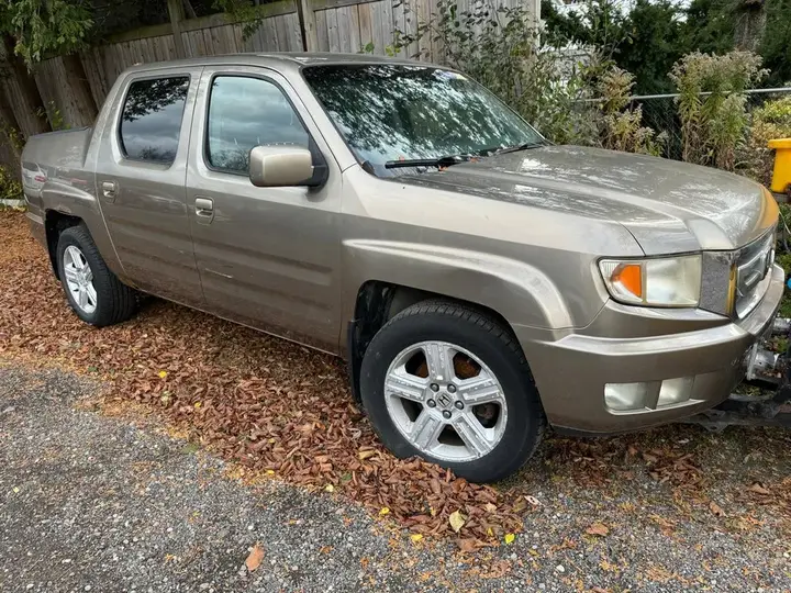 Honda Ridgeline 2010 photo 2