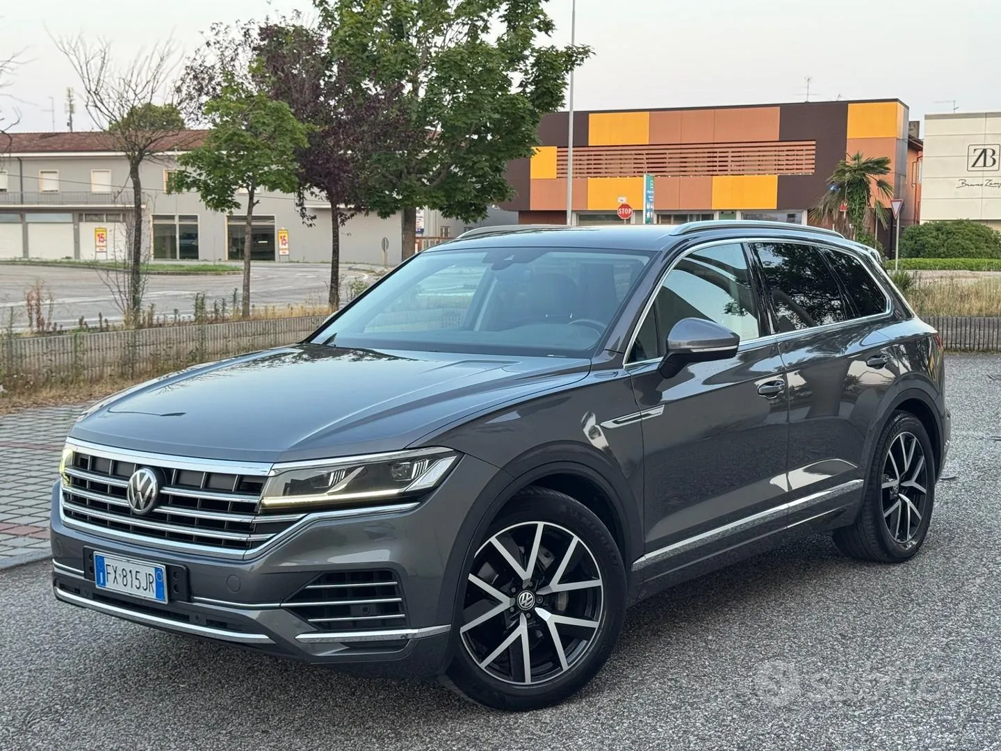 Volkswagen Touareg