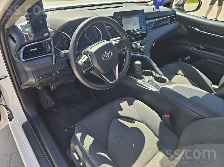 Toyota Camry 2022 photo 5
