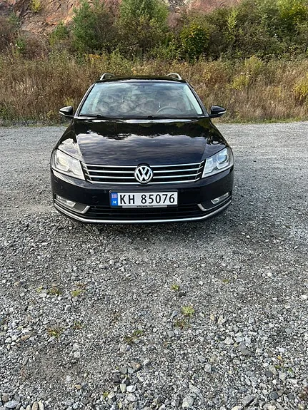 Volkswagen Passat 2013 photo 2