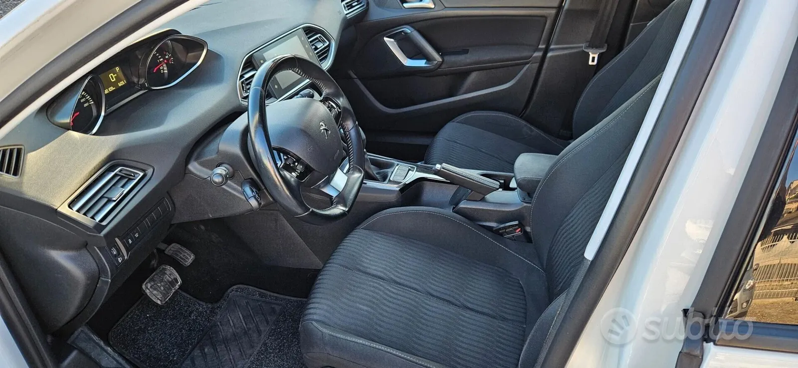 Peugeot 308 2017 photo 5