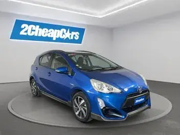 Toyota Aqua 2015 photo 4
