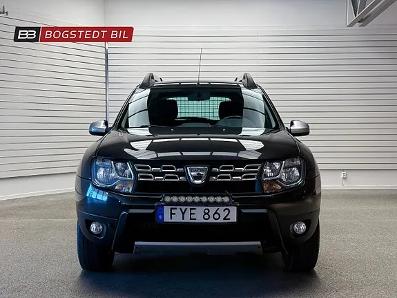 Dacia Duster 2015 photo 2