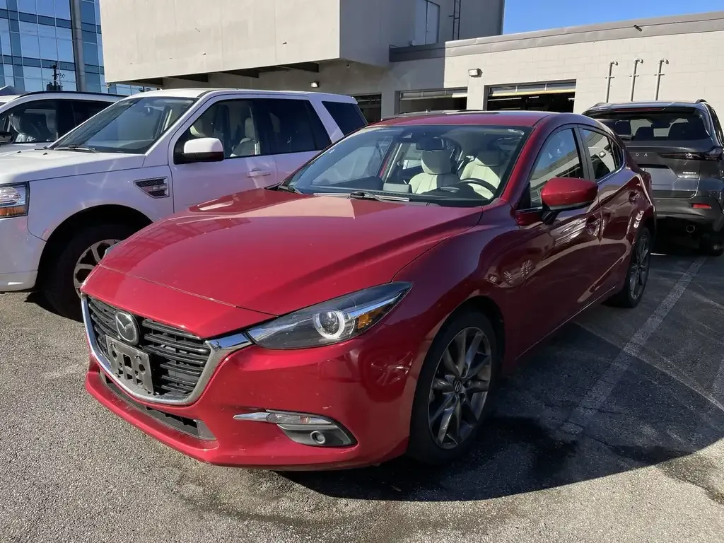 Mazda Mazda3 2018 photo 2