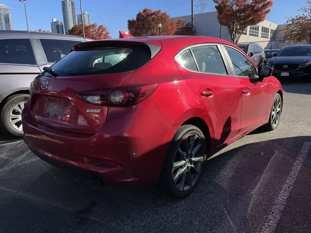 Mazda Mazda3 2018 photo 3