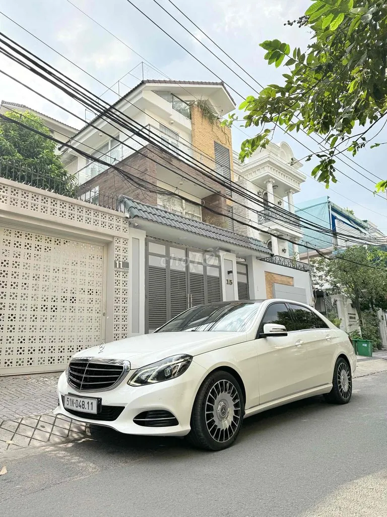 Mercedes-Benz E-Class 2014 photo 2