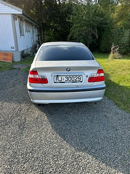 BMW 320I 2004 photo 3