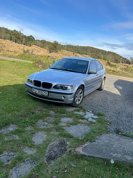BMW 320I
