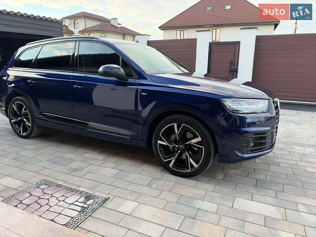 Audi Q7 2018 photo 2