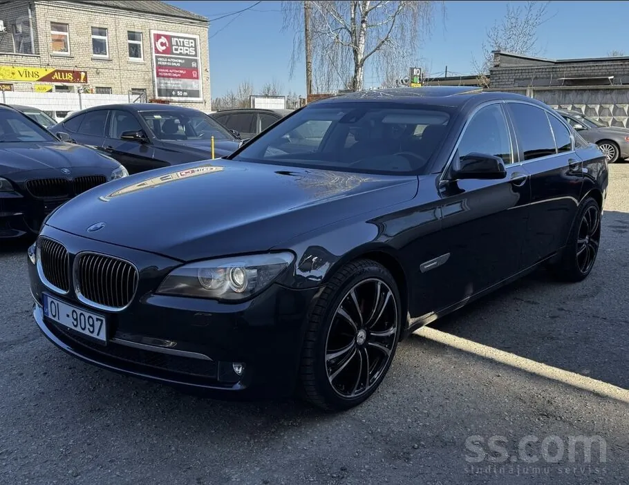 BMW 730D 2009 photo 2
