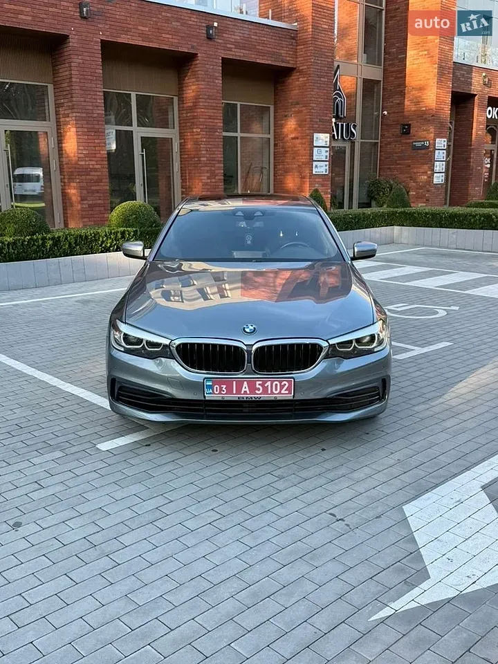 BMW 5 Series 2018 photo 5