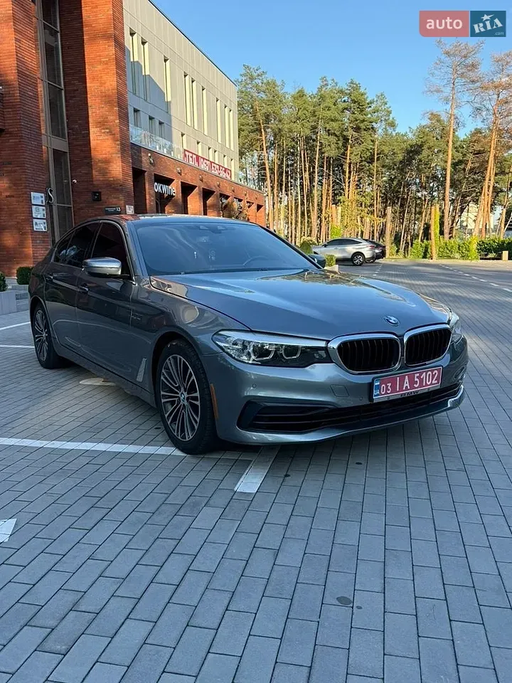 BMW 5 Series 2018 photo 2