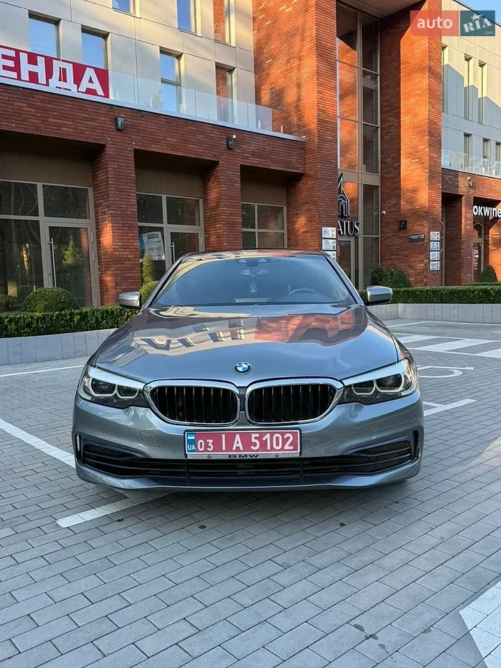 BMW 5 Series 2018 photo 4