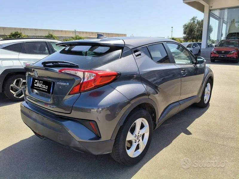 Toyota C-Hr 2019 photo 4