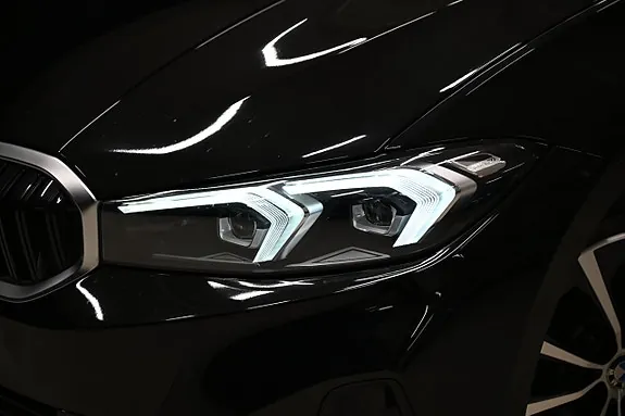 BMW 330E 2023 photo 5