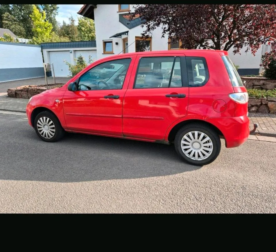 Mazda 2