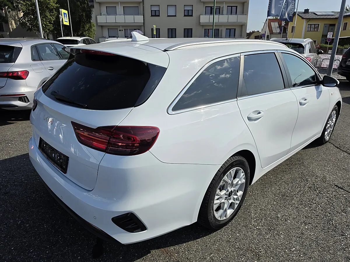 Kia Ceed 2023 photo 2