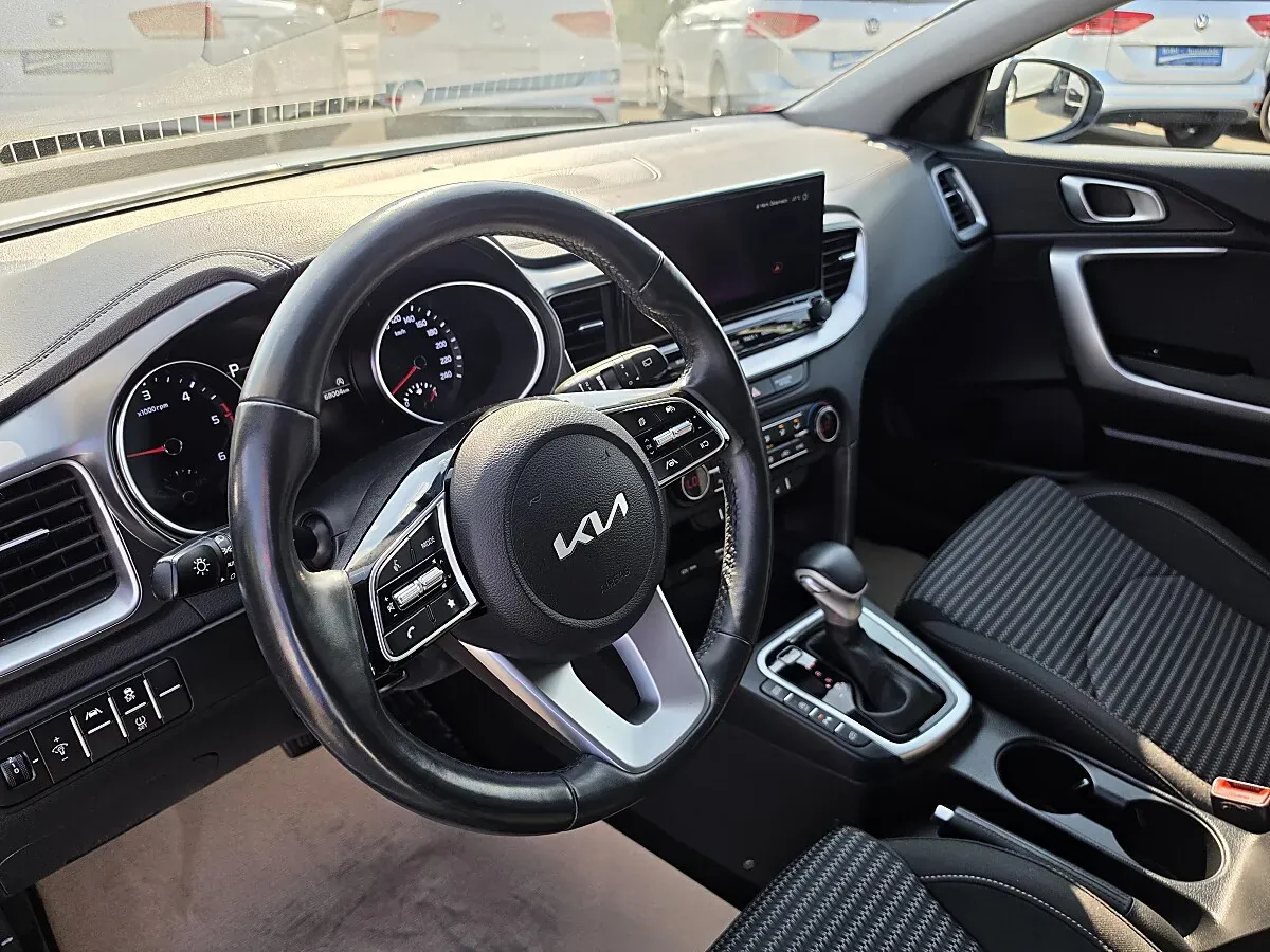 Kia Ceed 2023 photo 3