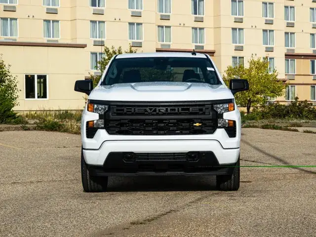 Chevrolet Silverado 1500 2026 photo 3