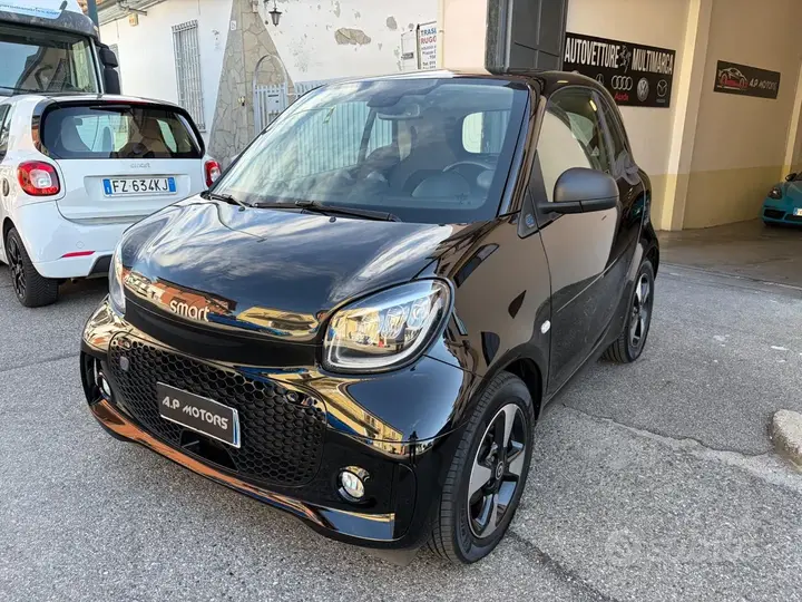 Smart Fortwo 2021 photo 2