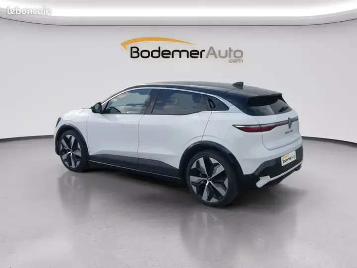 Renault Megane 2023 photo 3