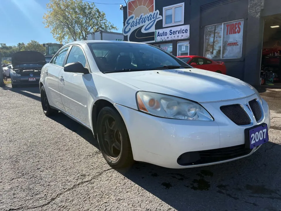 Pontiac G6 2007 photo 2
