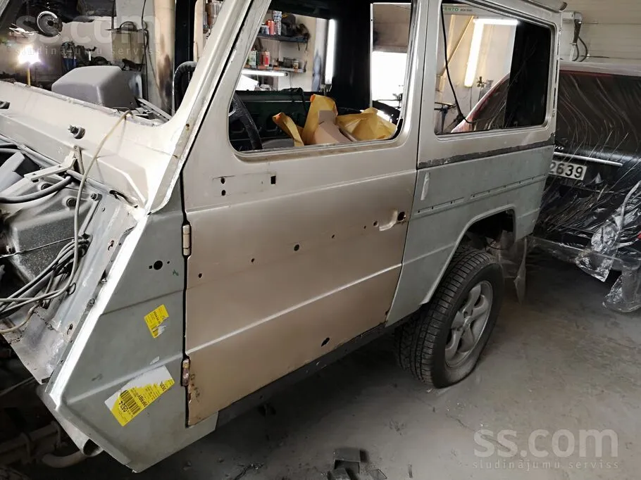 Mercedes-Benz G300
