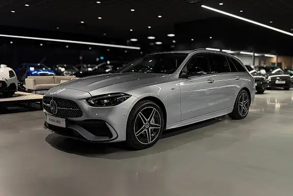 Mercedes-Benz C 300 E 2025 photo 3