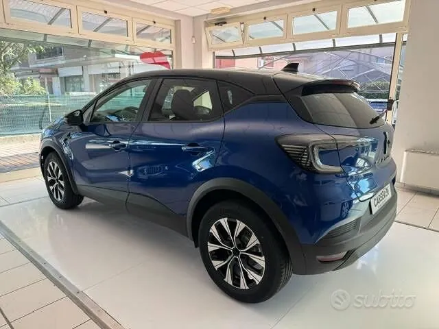 Renault Captur 2026 photo 2