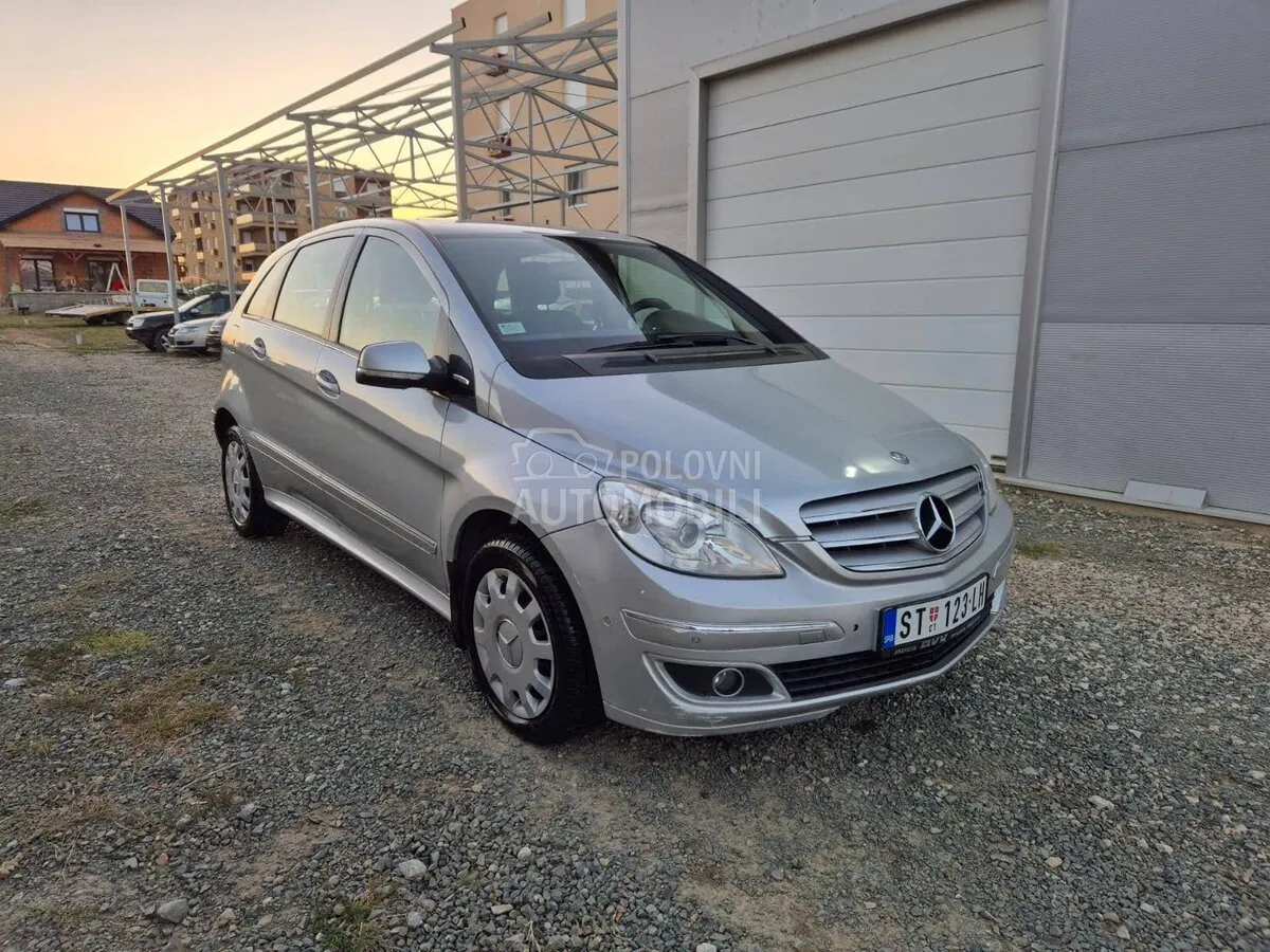 Mercedes-Benz B 170