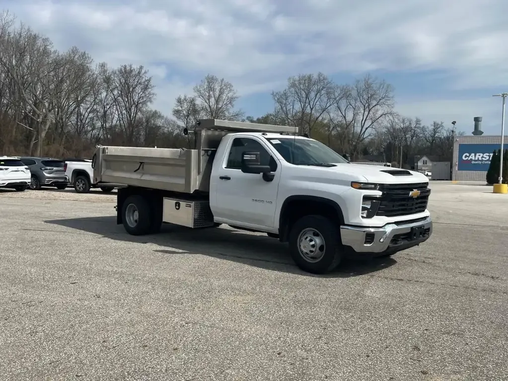 Chevrolet Silverado 3500 2026 photo 3