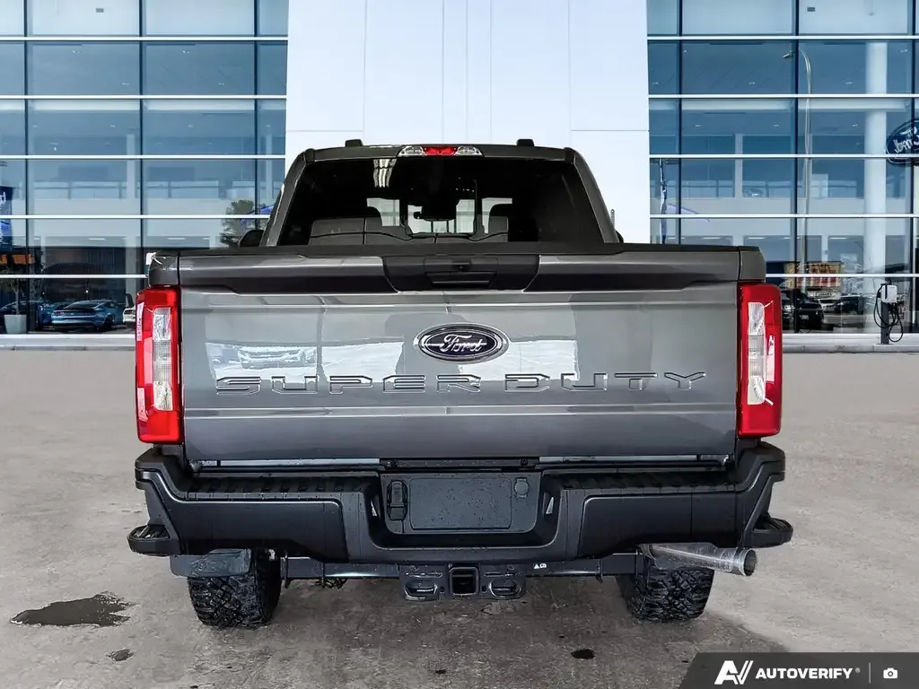 Ford F-350 Super Duty 2026 photo 5