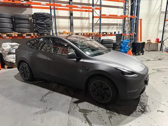 Tesla Model Y 2021 photo 3