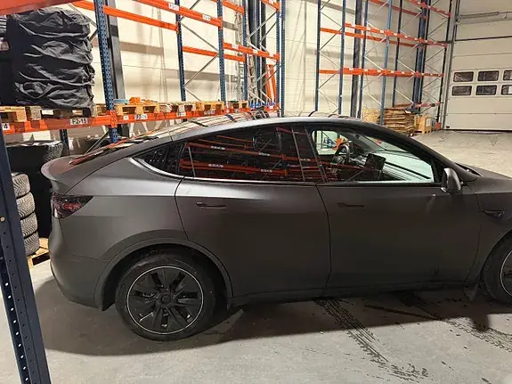 Tesla Model Y 2021 photo 5