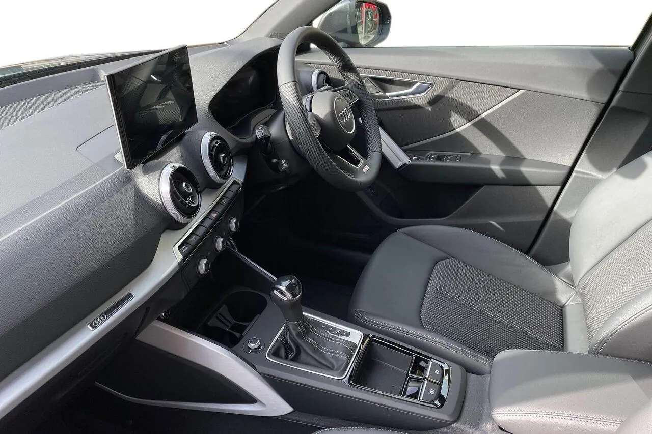Audi Q2 2026 photo 2
