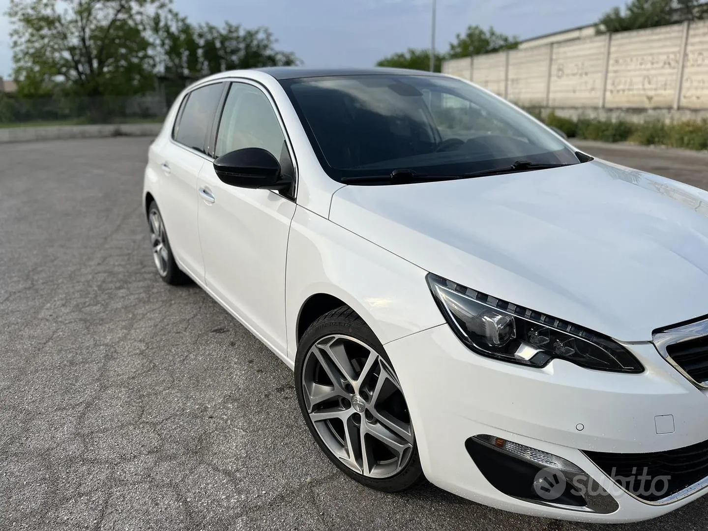 Peugeot 308 2014 photo 4