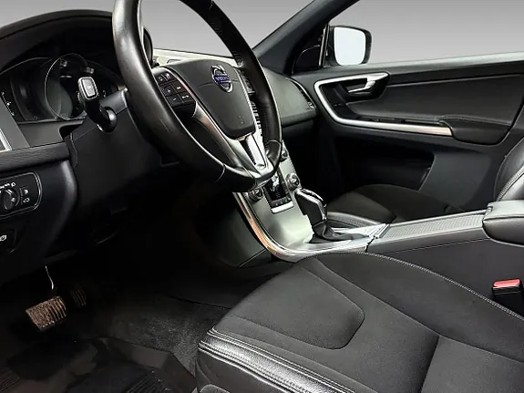 Volvo Xc60 2017 photo 4
