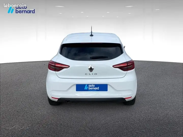 Renault Clio 2022 photo 5