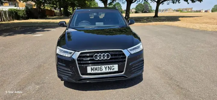 Audi Q3 2016 photo 2