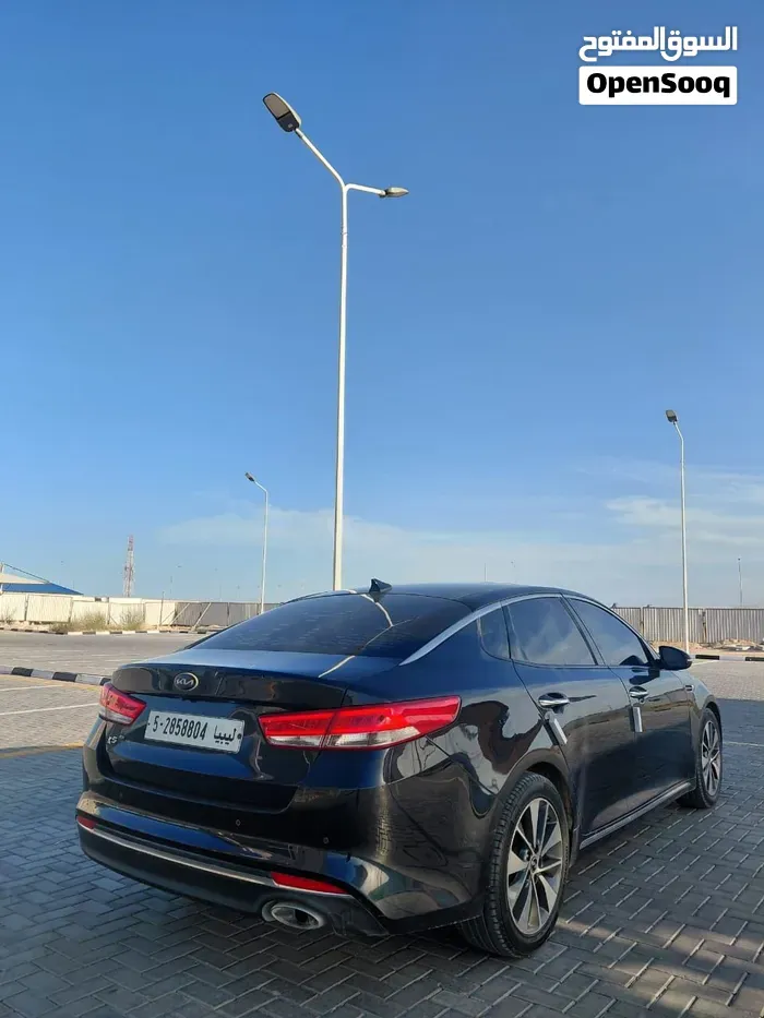 Kia Optima 2017 photo 2